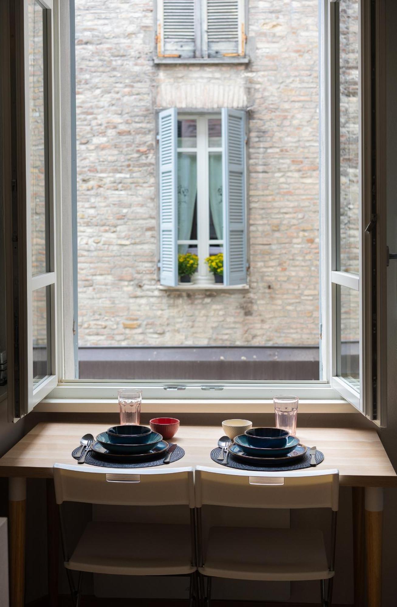 Freedom Suites Parma Ngoại thất bức ảnh