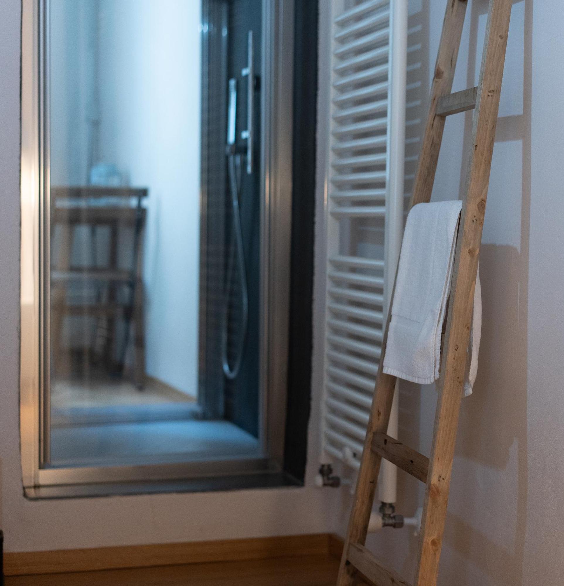 Freedom Suites Parma Ngoại thất bức ảnh